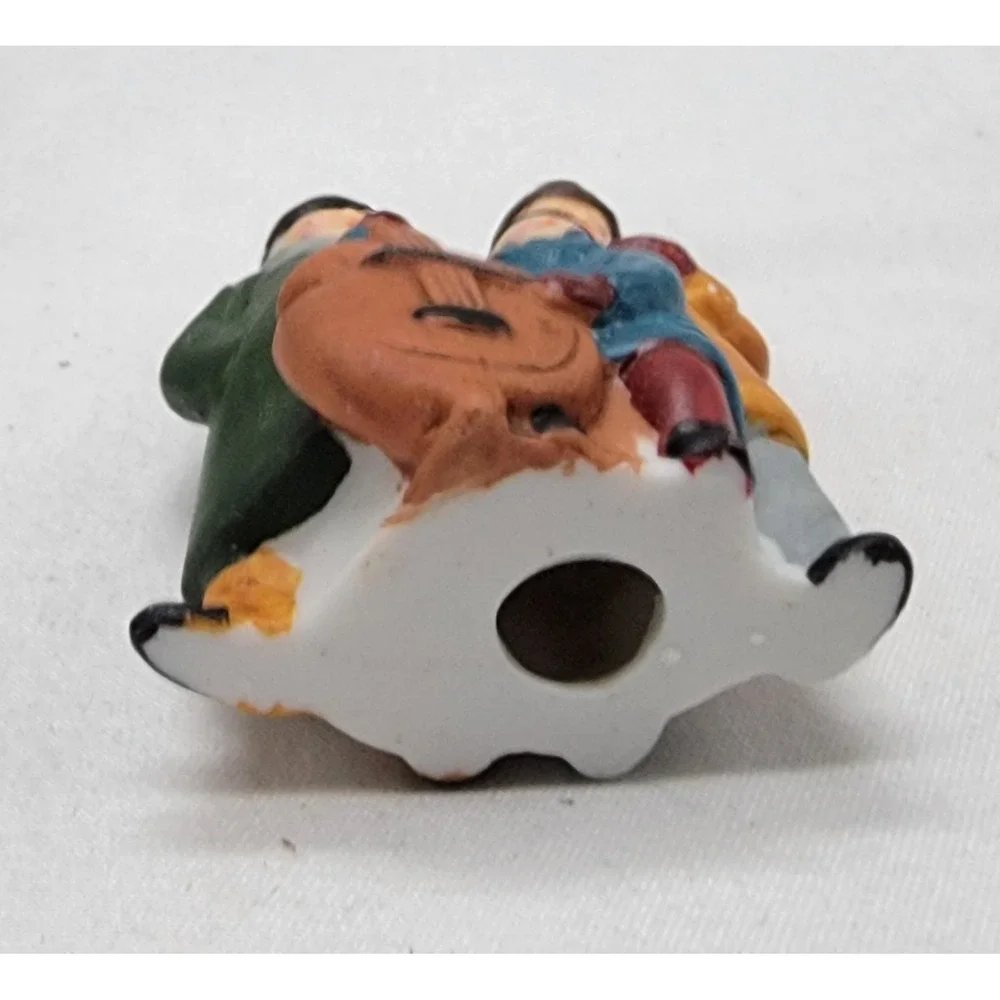 Dept 56 Dover Coach Horse/Carriage & Carolers Heritage Village Collection